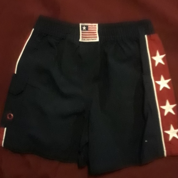 6-9 month boy shorts - Picture 3 of 7